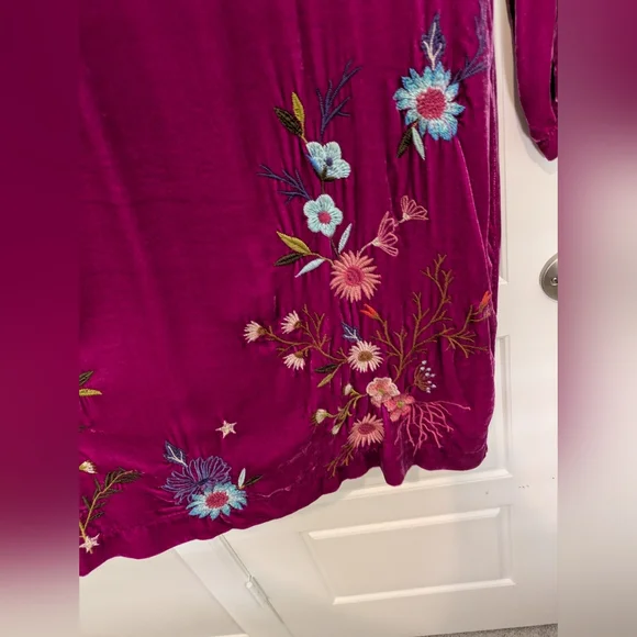 NWT Ulla Effortless Velvet Dress Size S - Picture 5 of 11